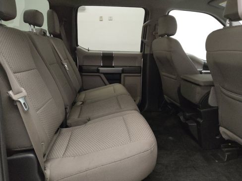 Used 2015 Ford F150 XLT image 19