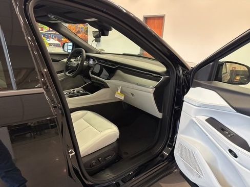 New 2026 Jeep Cherokee Limited image 52