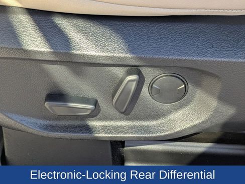 Used 2024 Ford Ranger Lariat w/ FX4 Off-Road Package image 20