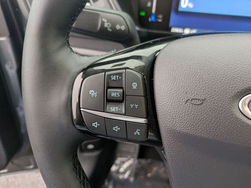 New 2024 Ford Escape SE image 28