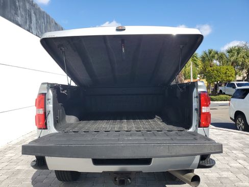 Used 2018 GMC Sierra 2500 Denali w/ Duramax Plus Package image 10