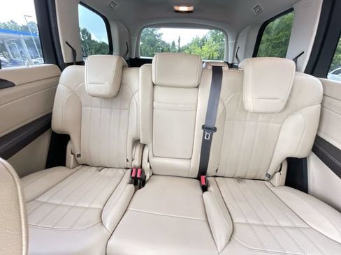 Used 2019 Mercedes-Benz GLS 450 4MATIC image 16