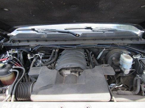 Used 2018 Chevrolet Silverado 1500 LT AWD/4WD image 33