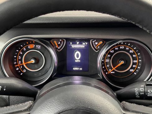 Used 2023 Jeep Wrangler Sport S image 26