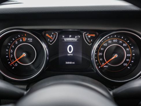 Used 2022 Jeep Gladiator Sport AWD/4WD image 25