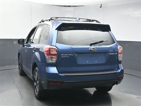 Used 2018 Subaru Forester 2.5i Premium w/ All-Weather Package image 6