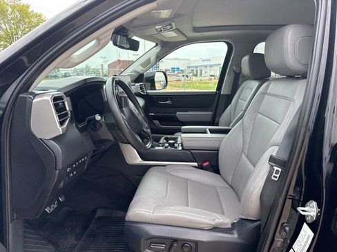 Used 2024 Toyota Tundra Limited w/ TRD Off-Road Package image 8