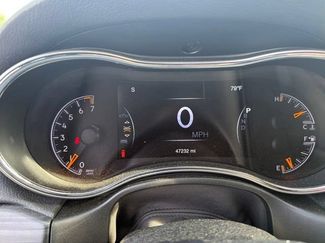 Used 2022 Jeep Grand Cherokee Laredo X AWD/4WD video 1
