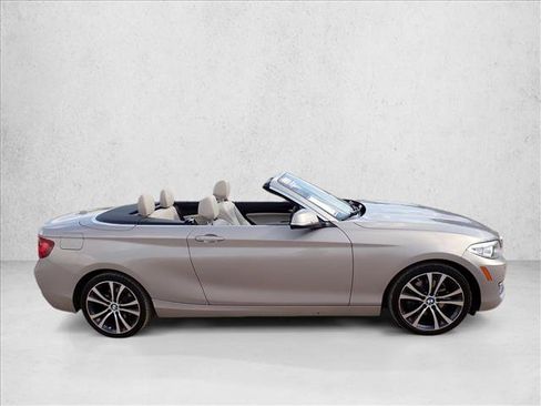 Used 2017 BMW 230i Convertible RWD image 5