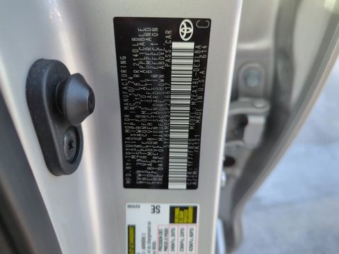 Certified 2025 Toyota Corolla LE image 25