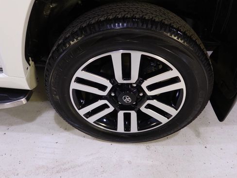 Used 2024 Toyota 4Runner Limited image 40