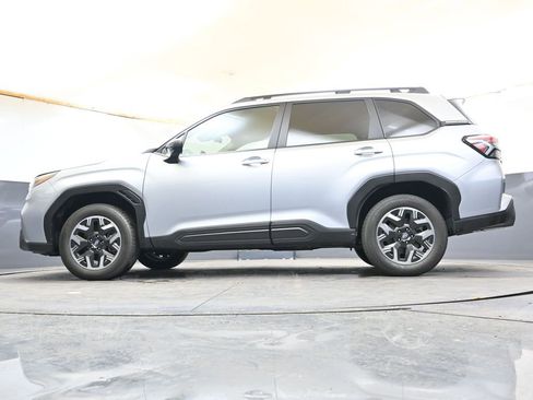 Certified 2025 Subaru Forester Premium AWD/4WD image 31