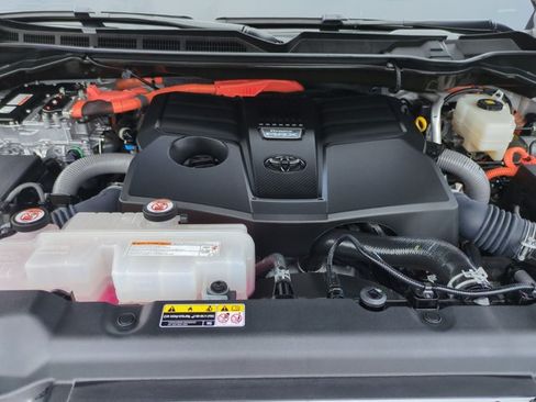 Certified 2025 Toyota Tundra Platinum AWD/4WD image 23