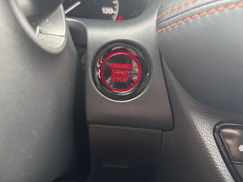 Used 2025 Honda HR-V Sport image 10