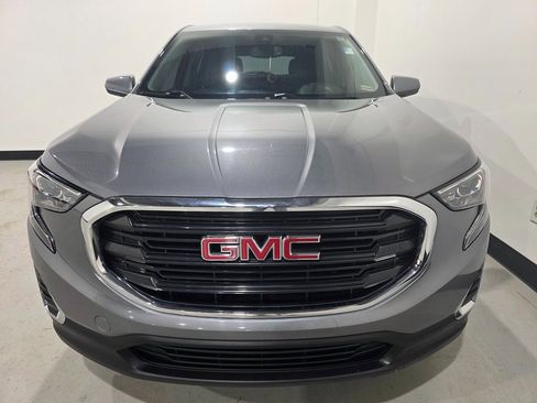 Used 2021 GMC Terrain SLE image 10