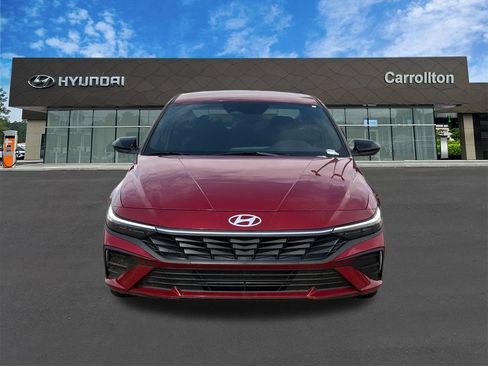 Certified 2025 Hyundai Elantra Sport FWD image 2