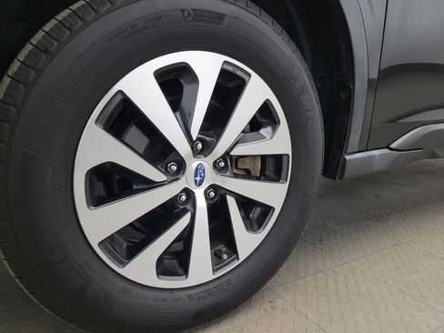 Used 2020 Subaru Outback Premium image 31