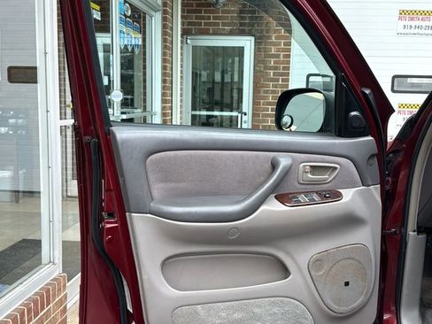 Used 2004 Toyota Tundra SR5 image 10