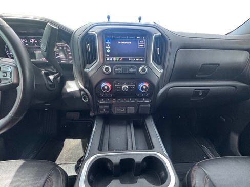 Used 2023 GMC Sierra 3500 AT4 w/ AT4 Preferred Package AWD/4WD image 12