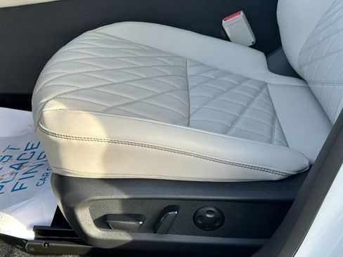 New 2026 Nissan Sentra SL w/ Floor Mat Package FWD image 11