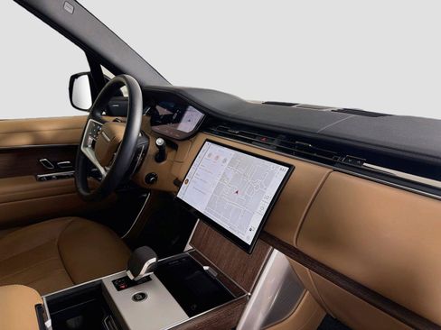 Certified 2024 Land Rover Range Rover SE AWD/4WD image 30