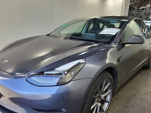 Used 2022 Tesla Model 3 Long Range AWD/4WD image 1