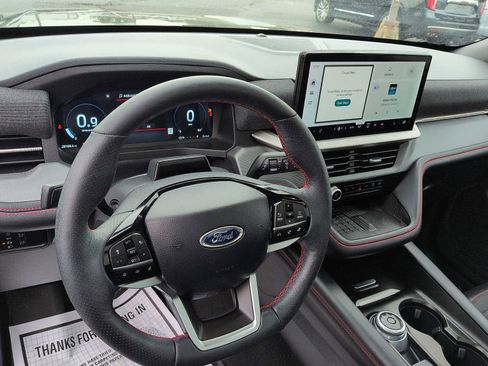 Used 2025 Ford Explorer ST-Line w/ Premium Package AWD/4WD image 13