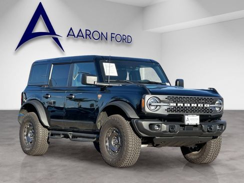 New 2025 Ford Bronco Badlands w/ Sasquatch Package AWD/4WD image 8