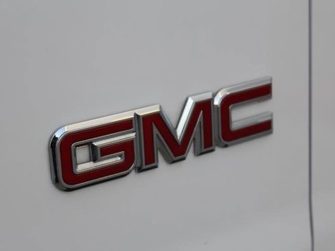 Used 2022 GMC Savana 2500 w/ Driver Convenience Package image 19