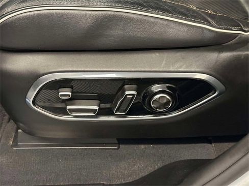 Used 2022 Jeep Grand Cherokee Summit w/ Luxury Tech Group V image 14