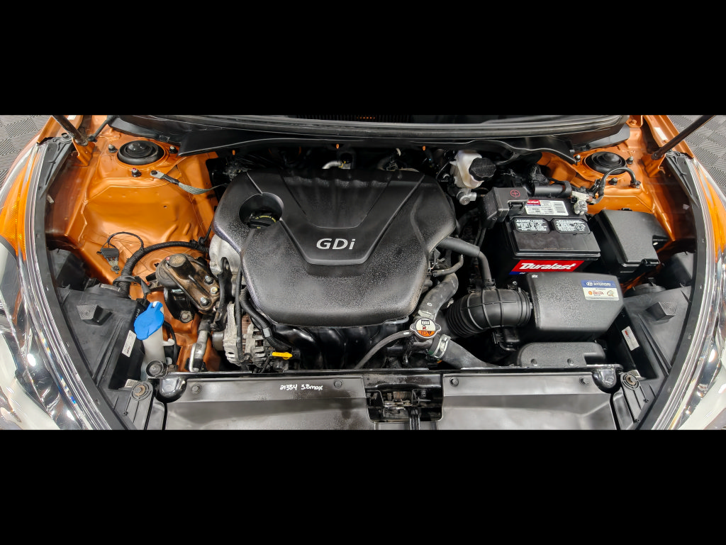 Used 2016 Hyundai Veloster w/ Option Group 02 FWD image 38