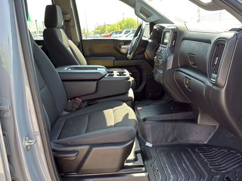 Used 2024 Chevrolet Silverado 1500 W/T w/ Z71 Off-Road Package AWD/4WD image 12