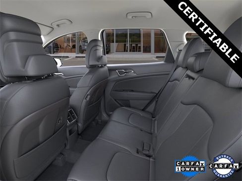 Certified 2025 Kia Sportage EX image 18