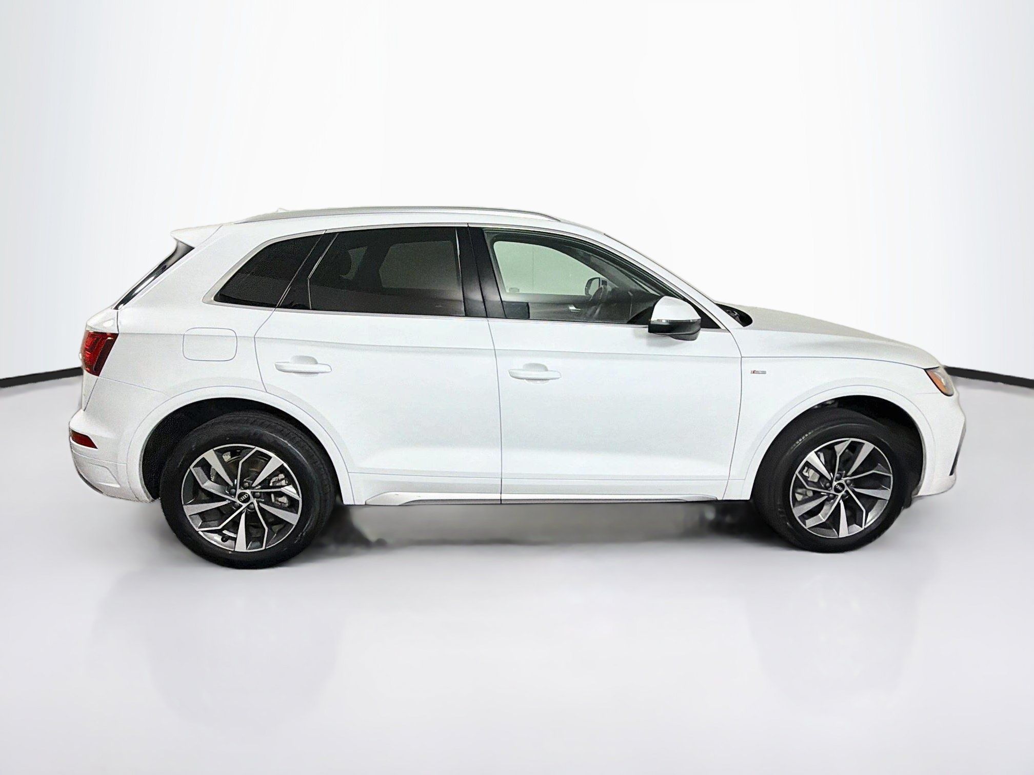 Used 2024 Audi Q5 2.0T Premium Plus AWD/4WD image 10