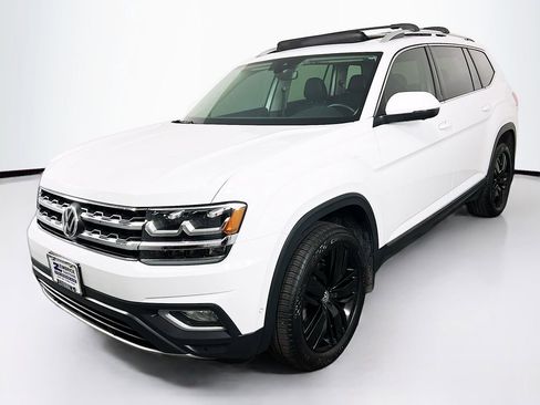 Used 2019 Volkswagen Atlas SEL Premium image 3