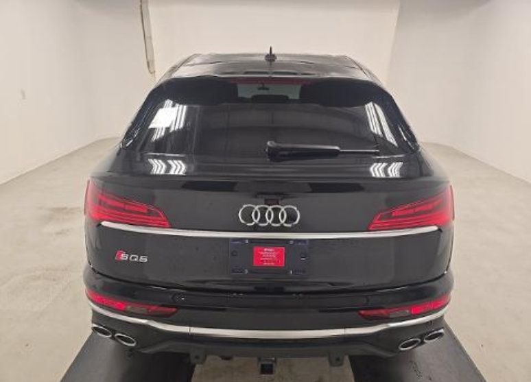 Used 2023 Audi SQ5 Prestige w/ Prestige Package AWD/4WD image 6