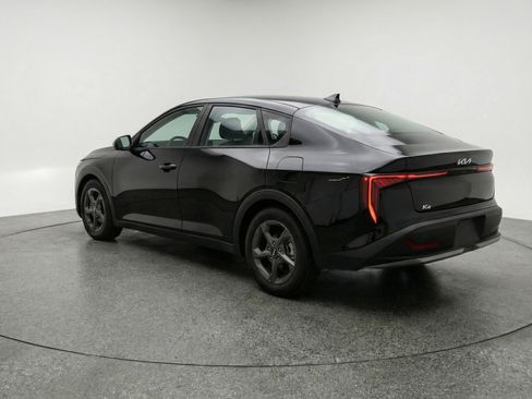Used 2025 Kia K4 FWD image 6