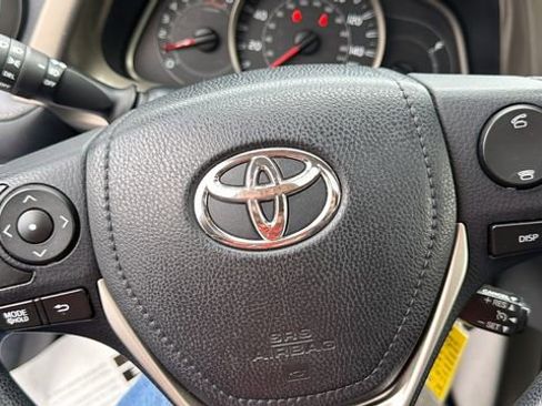 Used 2013 Toyota RAV4 XLE AWD/4WD image 16