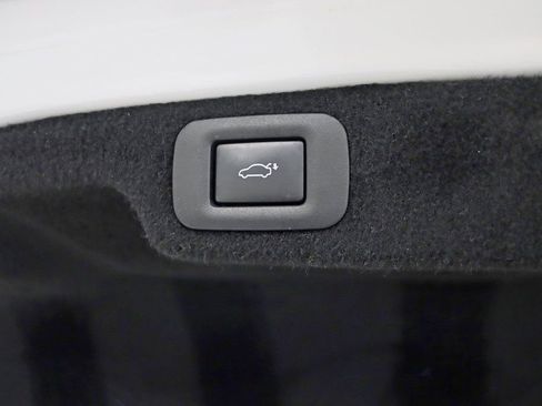 Used 2022 Lexus LS 500h AWD w/ Luxury Package image 44