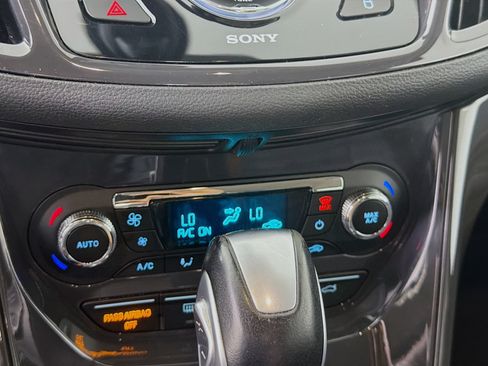 Used 2015 Ford Escape Titanium FWD image 24