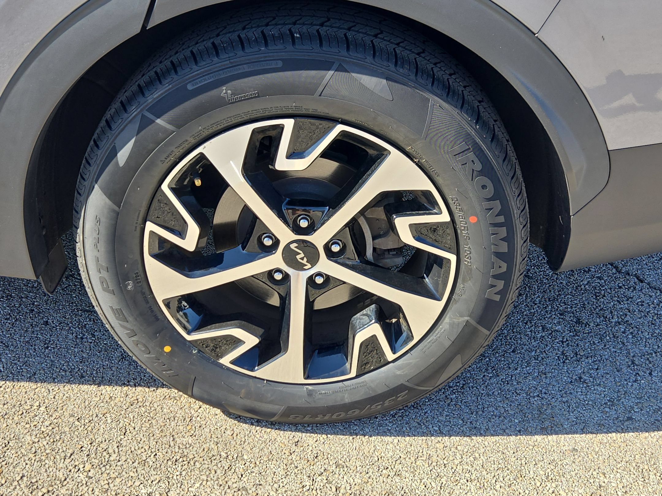 Used 2023 Kia Sportage EX FWD image 30