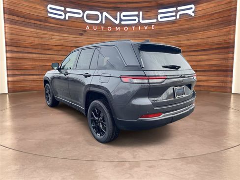 New 2026 Jeep Grand Cherokee Altitude AWD/4WD image 3