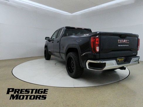 Used 2023 GMC Sierra 1500 SLE w/ Enhanced Capability Package AWD/4WD image 5