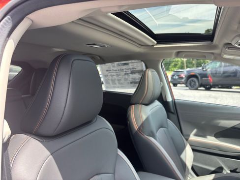 New 2025 Subaru Crosstrek 2.5i Limited w/ Popular Package #3A image 47