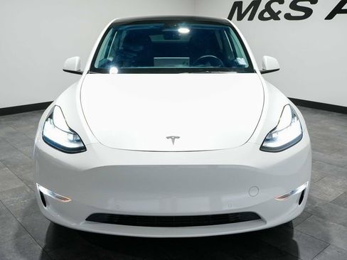 Used 2022 Tesla Model Y Long Range AWD/4WD image 8
