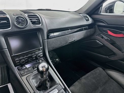 Used 2016 Porsche Boxster Spyder RWD image 17