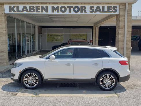 Used 2016 Lincoln MKX Reserve w/ Climate Package AWD/4WD image 2