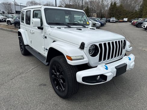 Used 2021 Jeep Wrangler Unlimited Sahara image 8