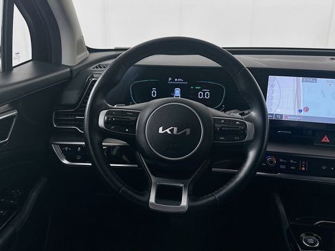 Used 2023 Kia Sportage EX image 17