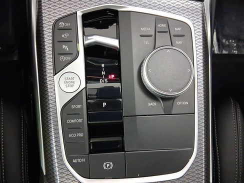 Certified 2025 BMW 330i Sedan image 16